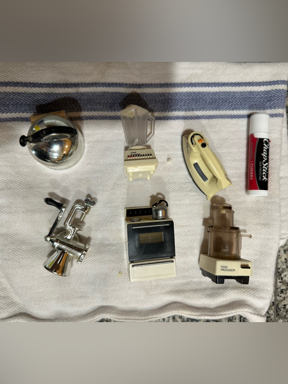 ACME mini vintage kitchen appliances magnets